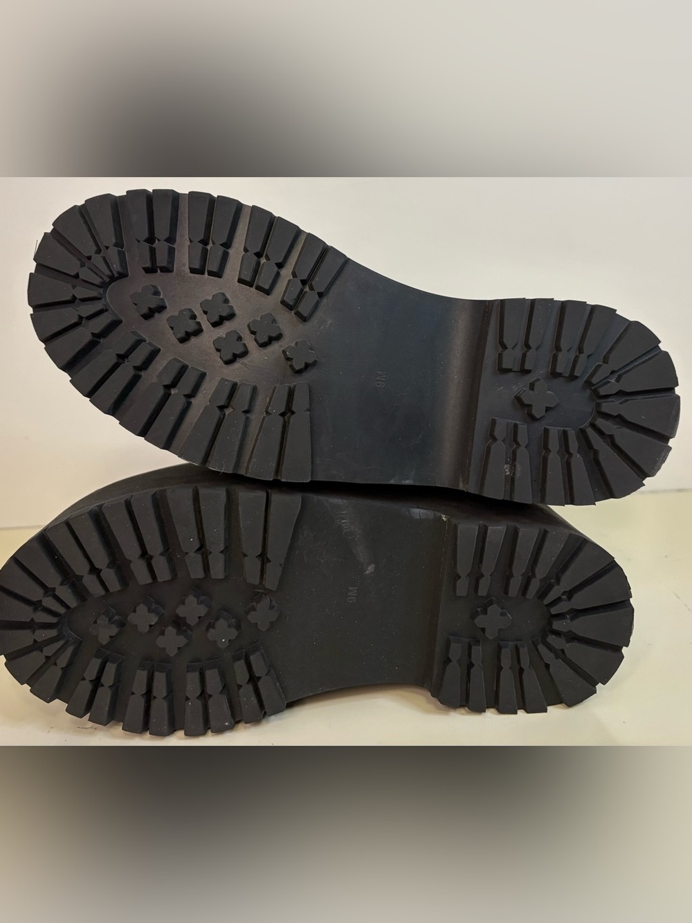 Delia’s- Chunky Platform Lace-Up Combat Boots - Black sz 9 - Picture 6 of 6